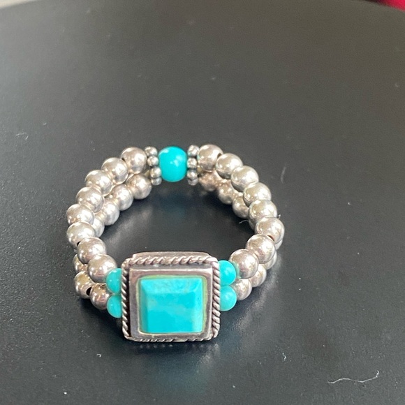 Silpada Silver and Turquoise Beaded stretch Ring. R1197 - Picture 3 of 5